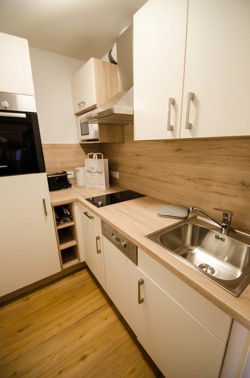 Appartement The Good View By All In One Apartments Zell am See Rum bild